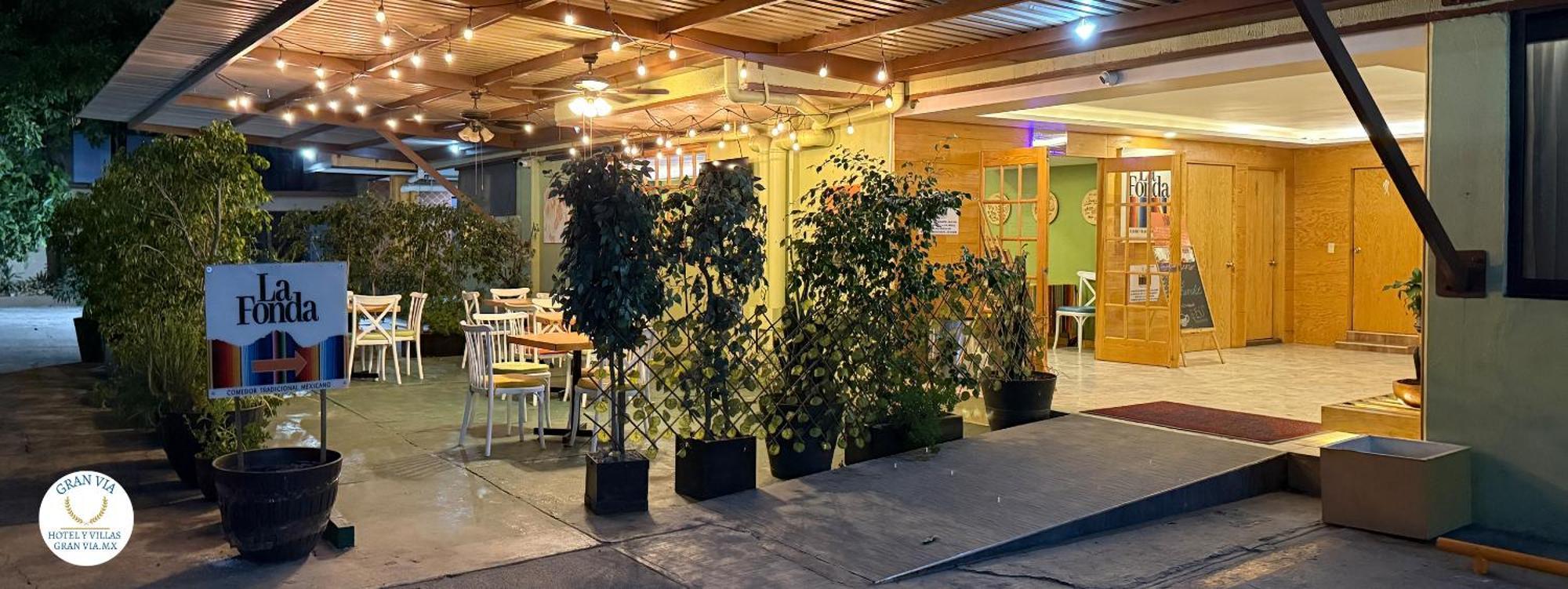 Hotel Y Villas Gran Via 멕시코 시 외부 사진