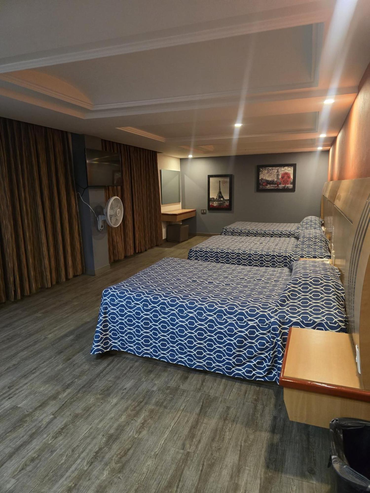 Hotel Y Villas Gran Via 멕시코 시 외부 사진