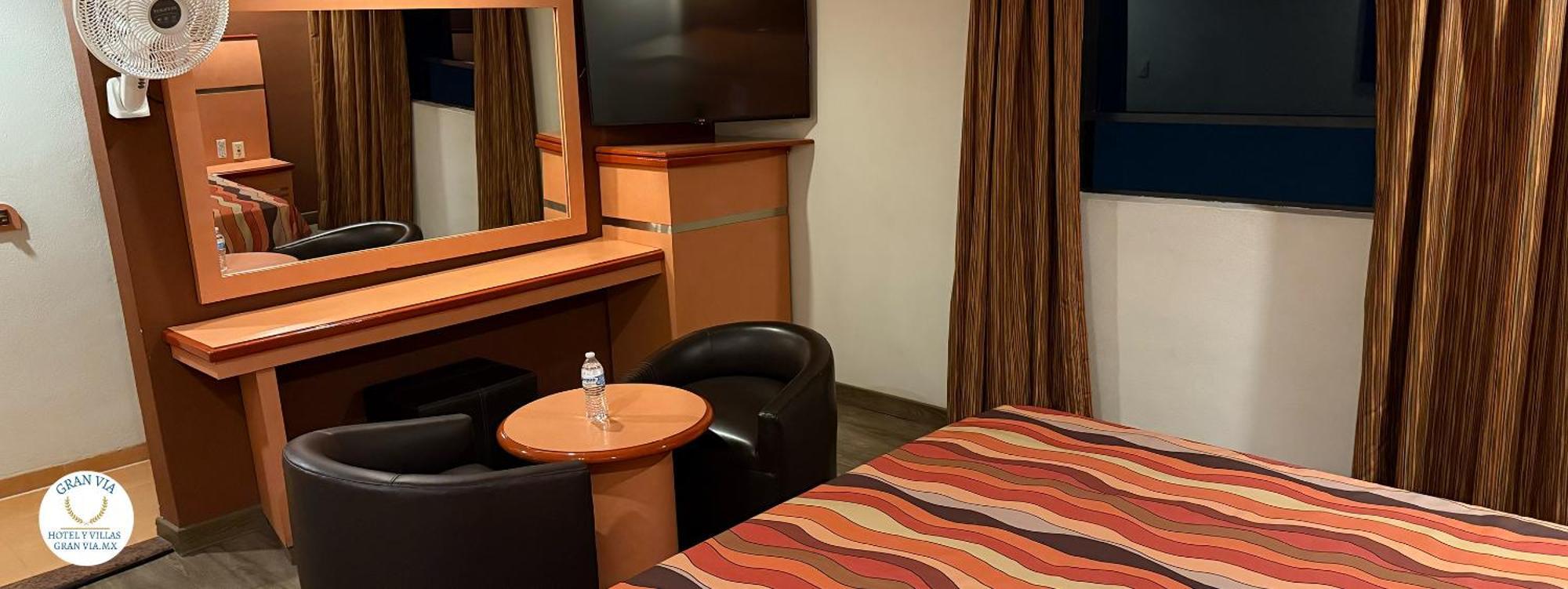 Hotel Y Villas Gran Via 멕시코 시 외부 사진