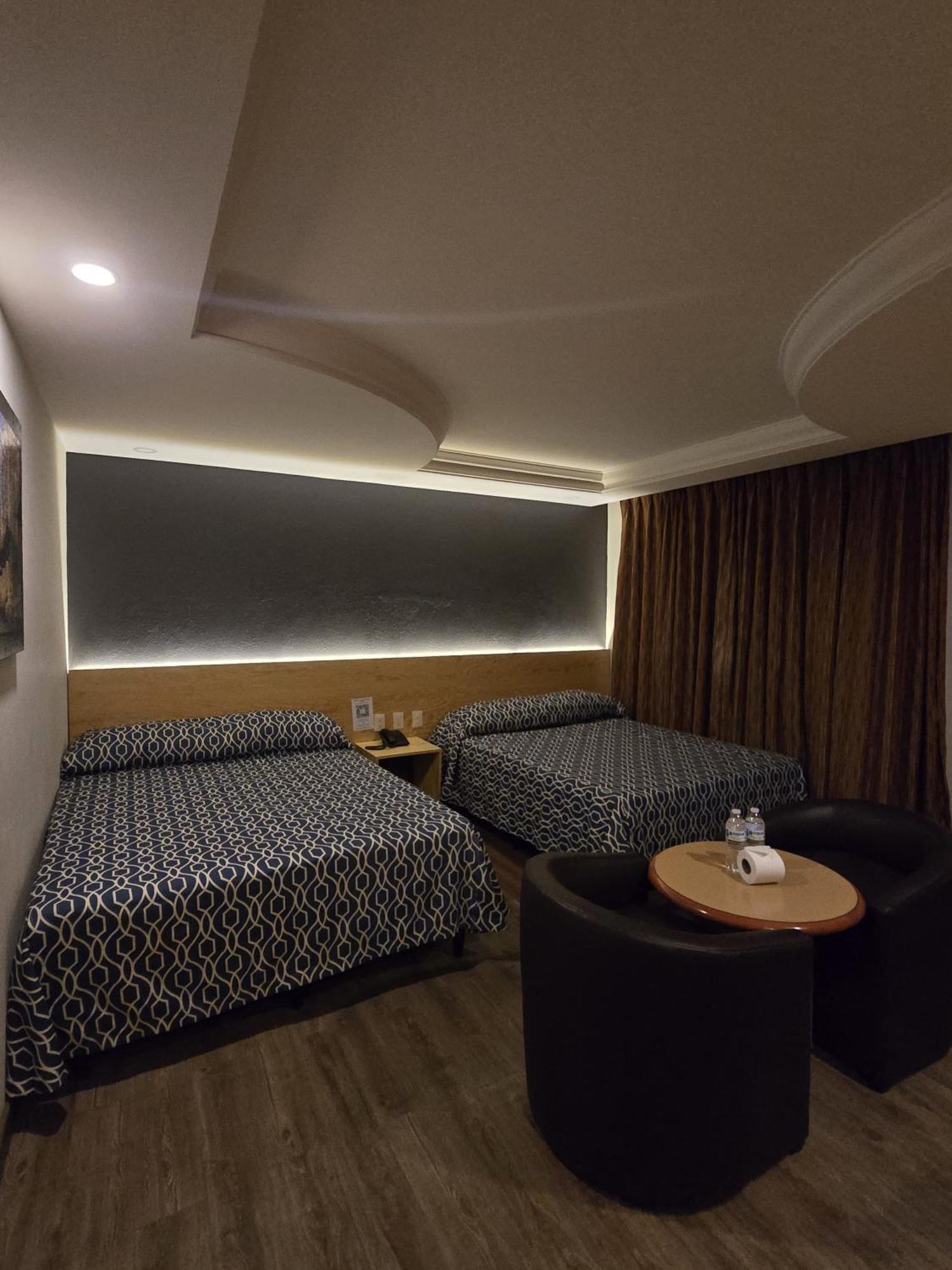 Hotel Y Villas Gran Via 멕시코 시 외부 사진