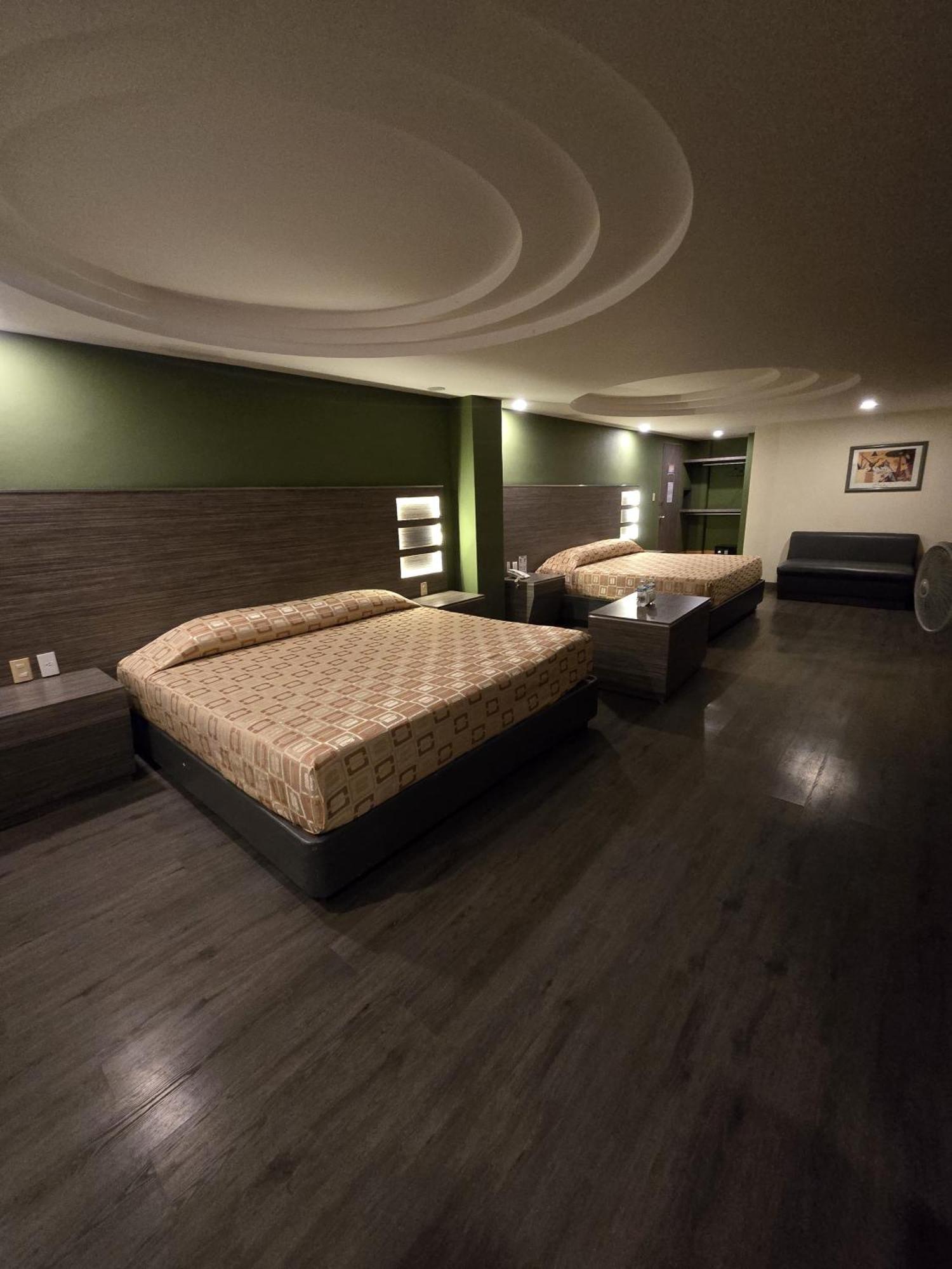 Hotel Y Villas Gran Via 멕시코 시 외부 사진