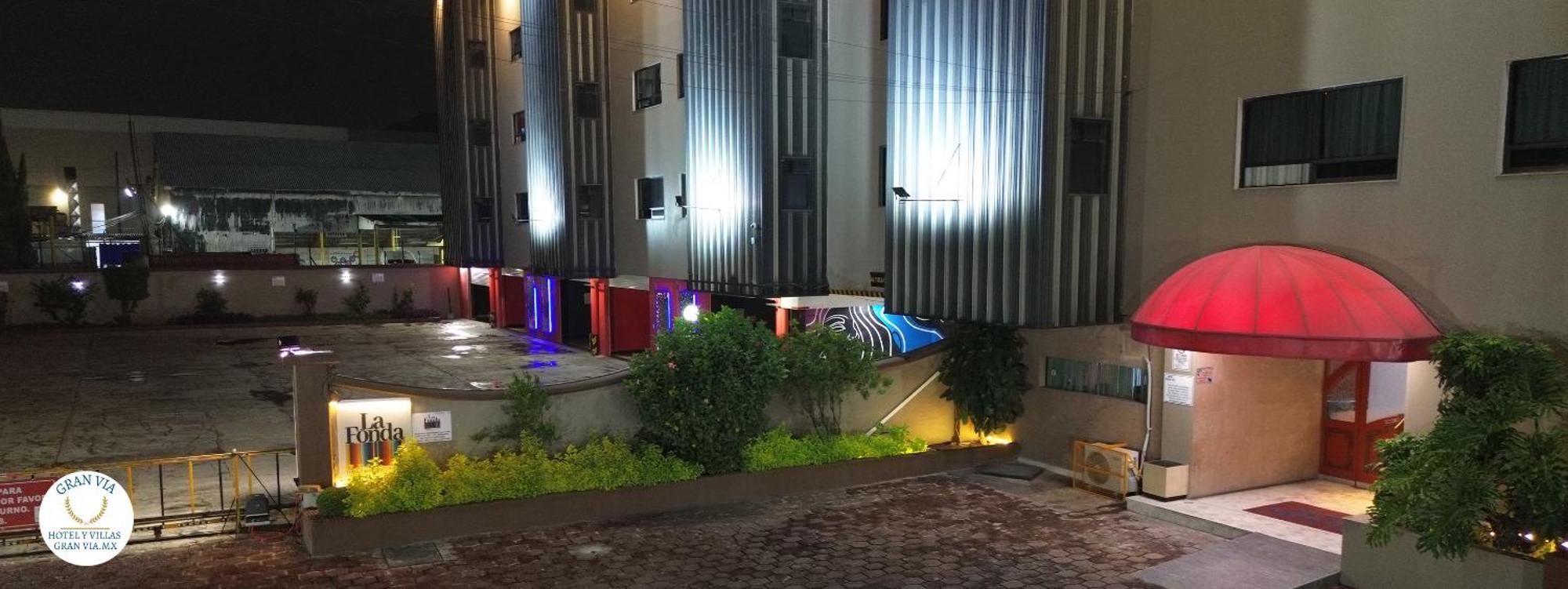 Hotel Y Villas Gran Via 멕시코 시 외부 사진